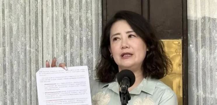 罢瑶连署142件填错人？吴思瑶叹恶罢：情节一次比一次更扯绿委吴思瑶罢免案