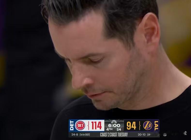 湖人队末节大崩盘，该有所行动了吧！今天，坐镇主场的湖人队以106-128惨负