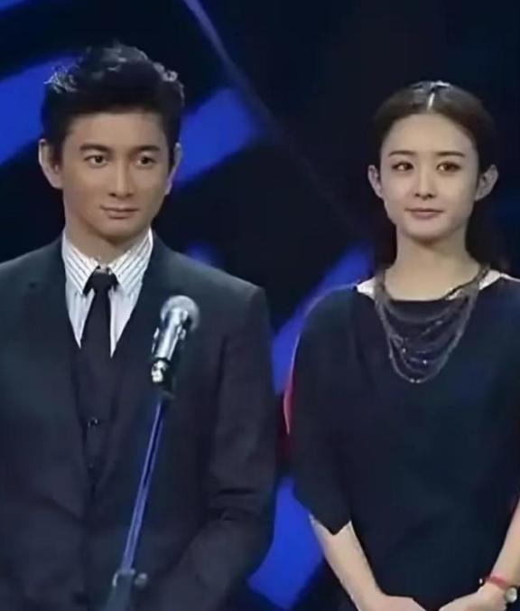 2012年，吴奇隆弄了家影视公司，找赵丽颖说：“你投十万块，我给你1%的股份。”