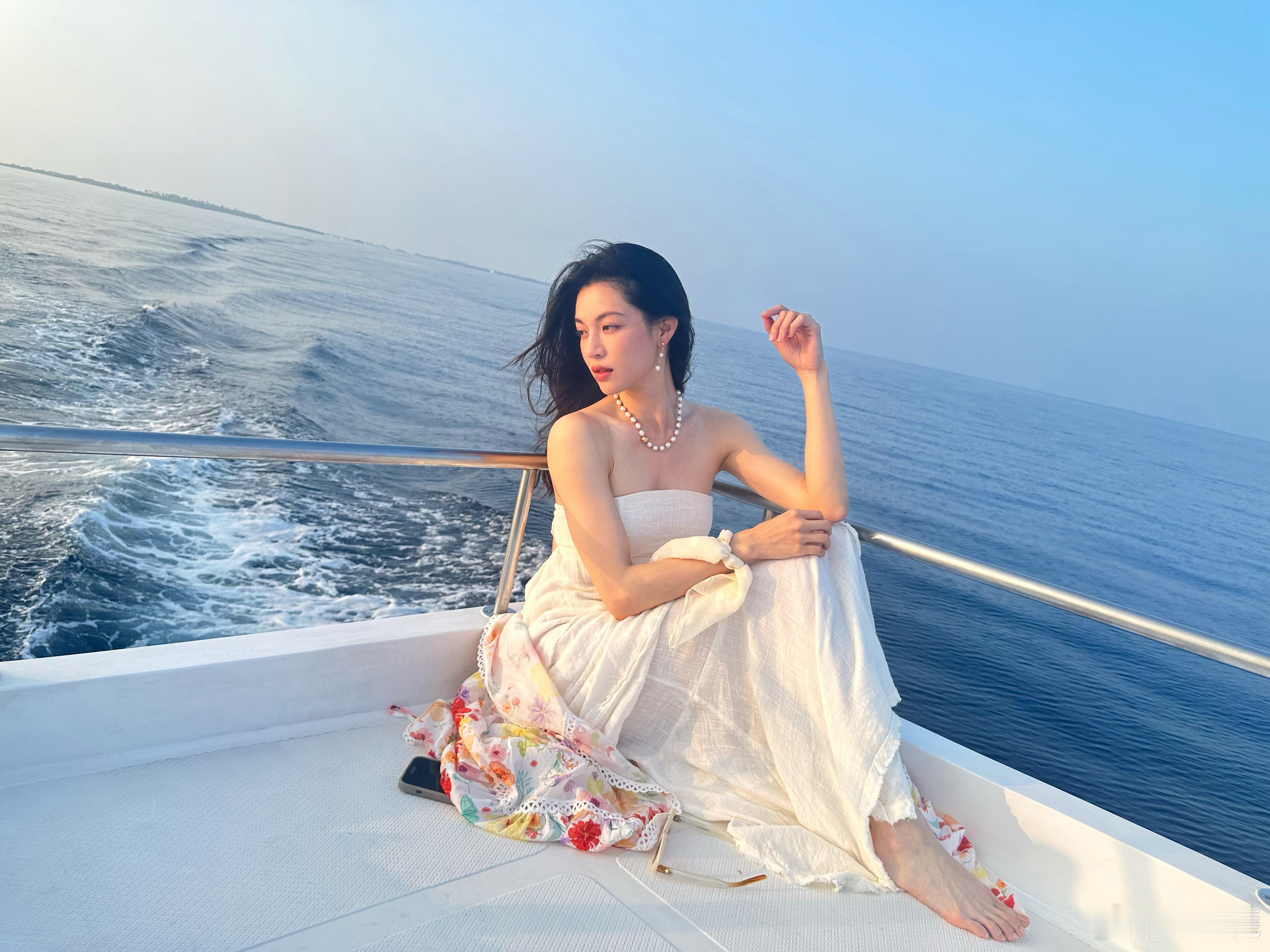 钟楚曦在复制粘贴的时代，你是手写的诗