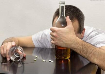 酒精的“克星”找到了, 酒前喝一杯, 酒桌上喝不醉, 不晕不吐不头疼