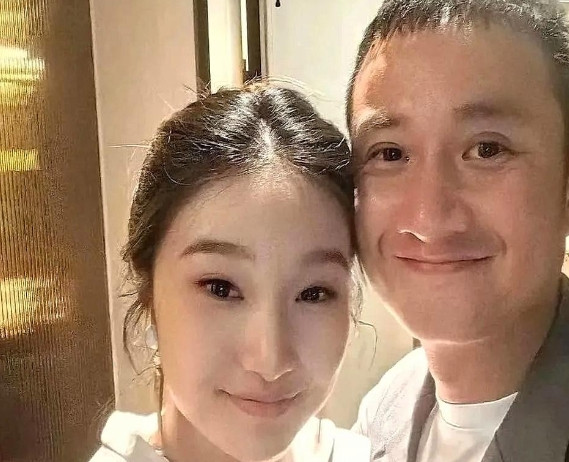 文章和马伊琍两个女儿的名字，藏着不少故事呢。大女儿“文爱马”，一出生就因这名字火