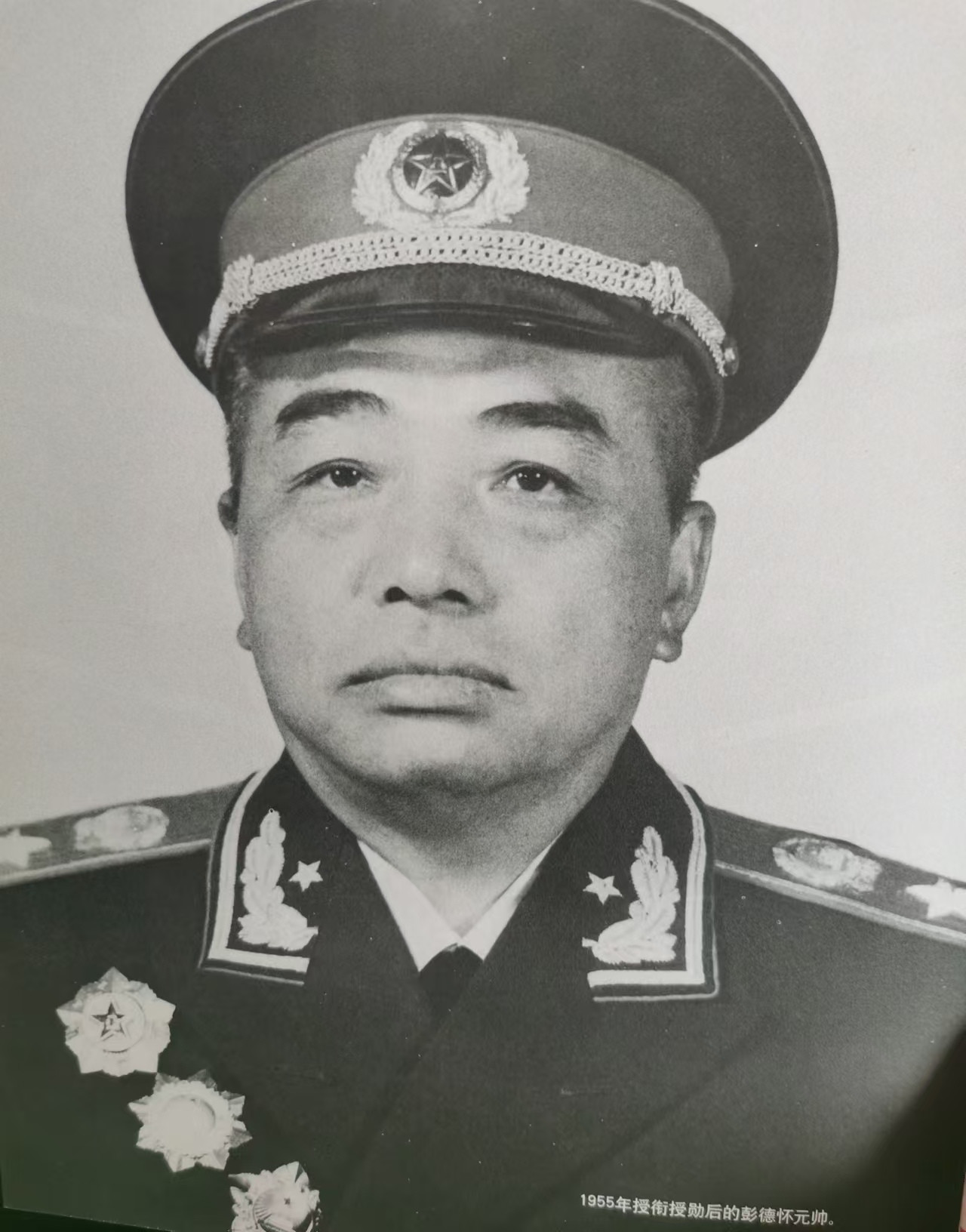 彭德怀派沈阳军区空军司令周赤萍去苏联，商谈两国防空协同问题。苏军却把准备好的协定