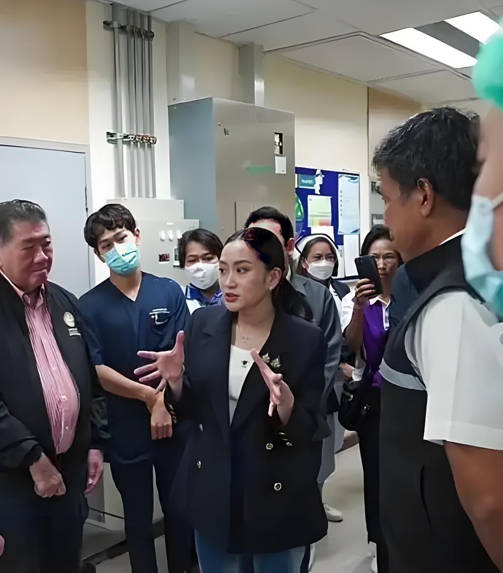 佩通坦对外首次公开表示，淡出政坛。佩通坦自从被解除总理职务后，父亲他信被判再