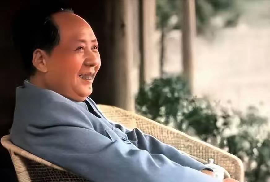 高校惊现“历史虚无主义”妖风专家竟用“比聪明”陷阱质疑开国领袖最近多所高校讲