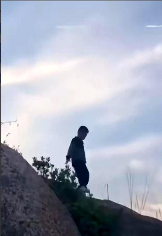 万万没想到福建莆田凌晨发布通告！5月15日，仙游县西苑乡政府确认，8岁男