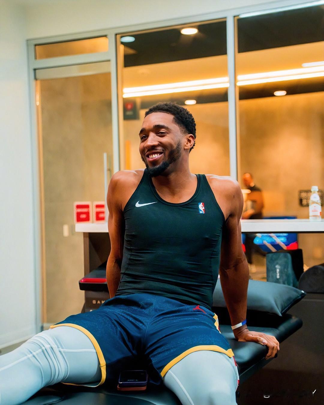 多诺万·米切尔终于道出掏心窝子的话！在骑士核心米切尔心中，他还是更喜欢全明