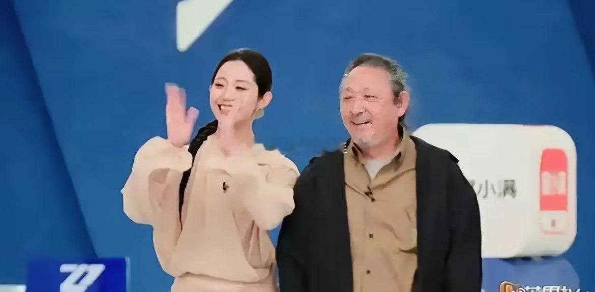 想到欧美那个男星和他衣不蔽体的老婆了