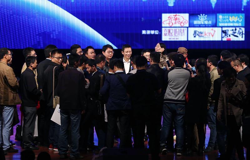 资本最残酷的真相：1.5万倍暴利的背后，是创业者拿命在赌创投圈最魔幻也最真实的