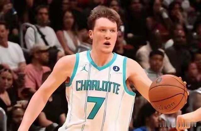 克尼普尔不到20场比赛打成了状元黄蜂队4号秀克尼普尔在17场比赛后，已经打出了