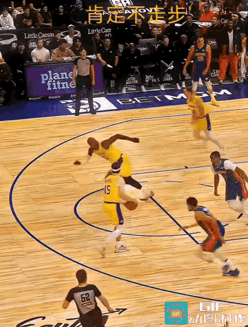 持球快攻时，究竟是詹姆斯的步幅大还是文班亚马的步幅大？文班亚马身高224厘米，他