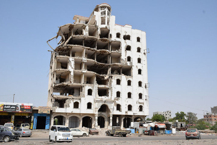 沙特发起空袭, 多地“激烈交火”