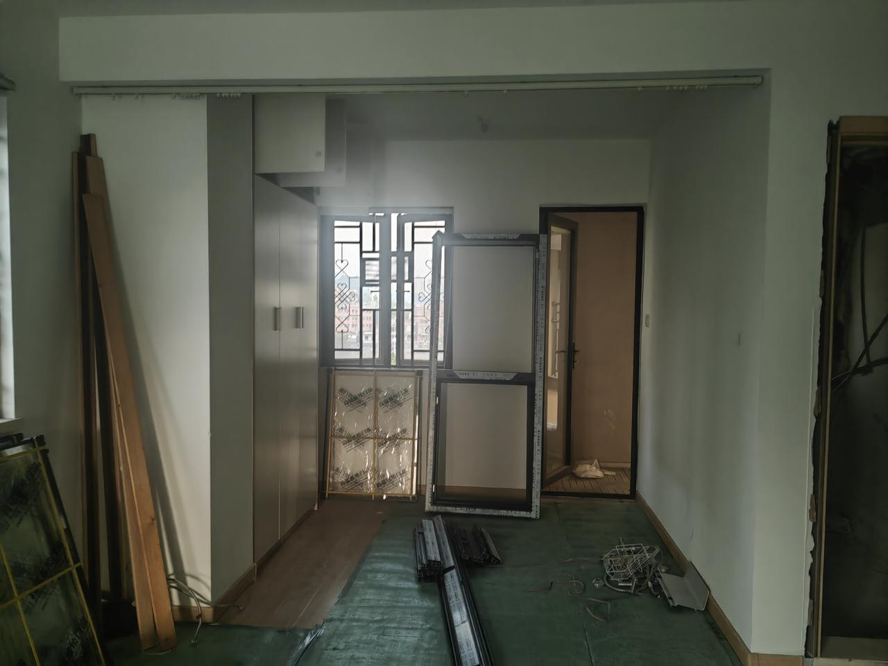 本来打算年前装修结束的，还是小看了硬装的时间周期，两个月都搞不完。还有可能分分钟