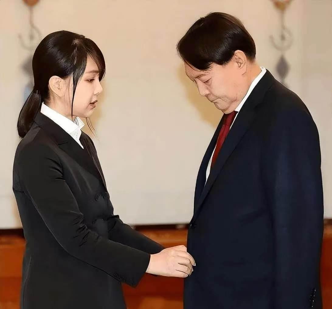 有人问，金建希二审法官身亡，案件是否可以轻判，出现反转！先说结论，大概率没可能！