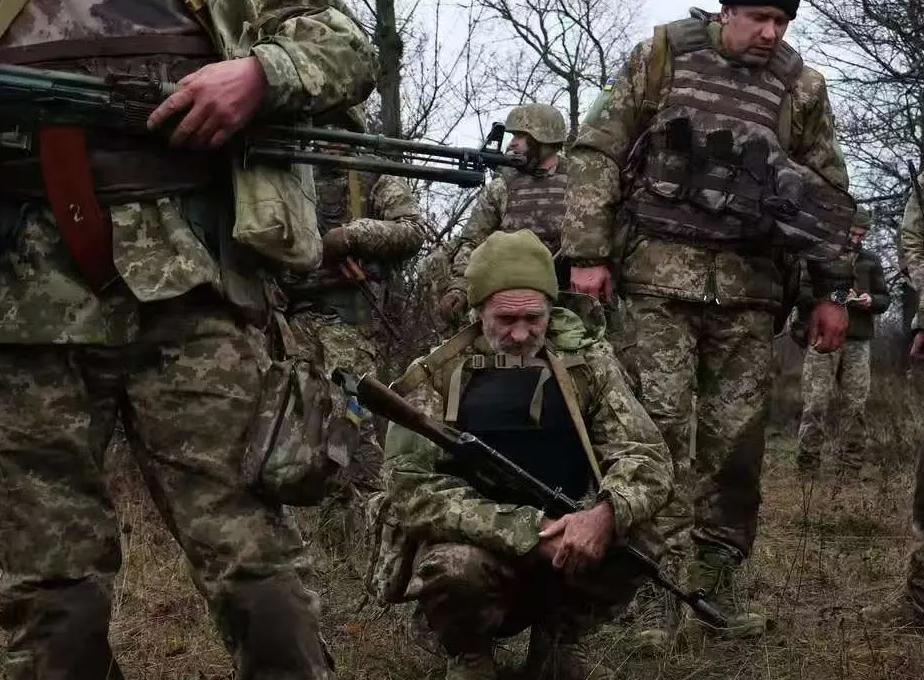 乌克兰的很多老兵已经逐渐被这场俄乌冲突给耗尽了，很多乌克兰老兵在俄乌冲突的前期就