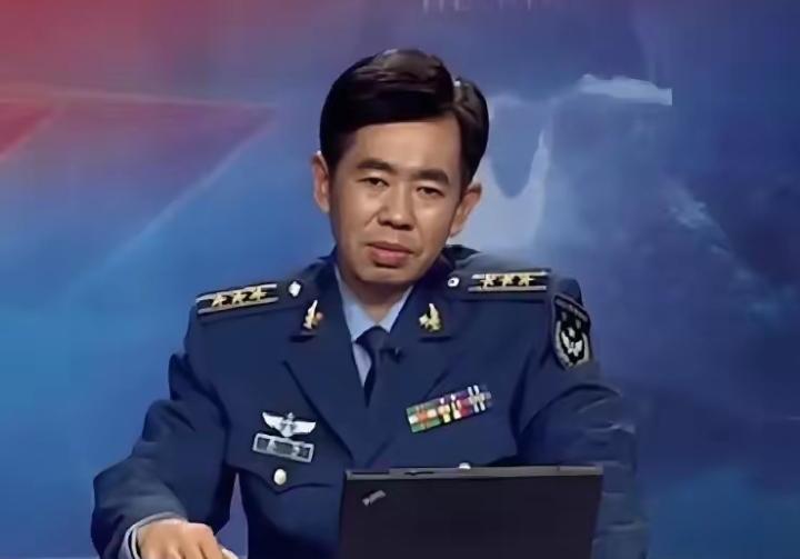 “军事专家戴旭2月17日发表观点：我觉得现在我们在航母、五代机、高超音速导弹等方