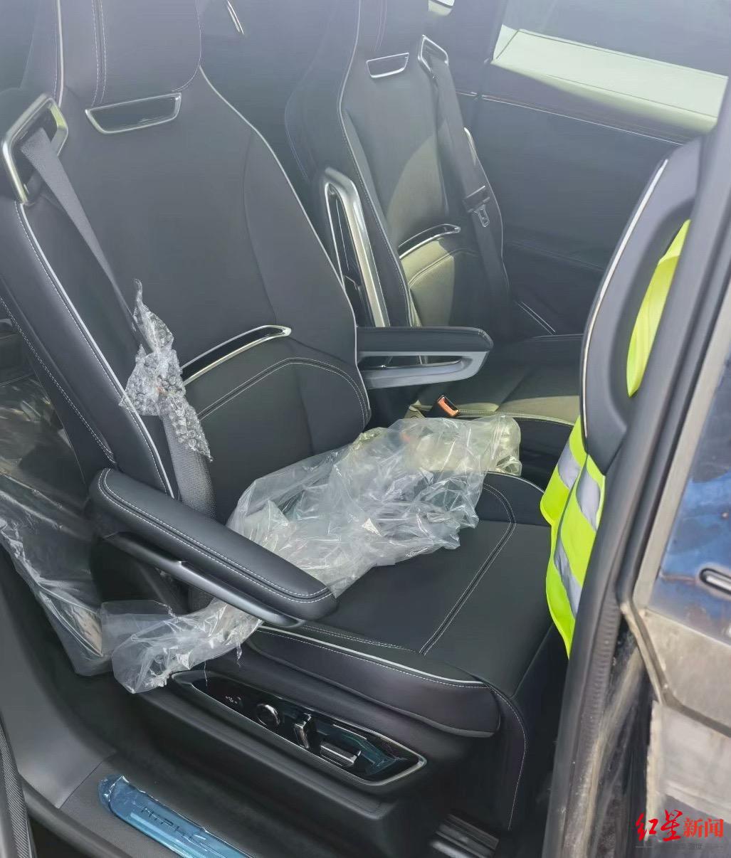 哪吒汽车“断网”背后: 有车主买车损险遭拒, 有经销商做起停产车生意