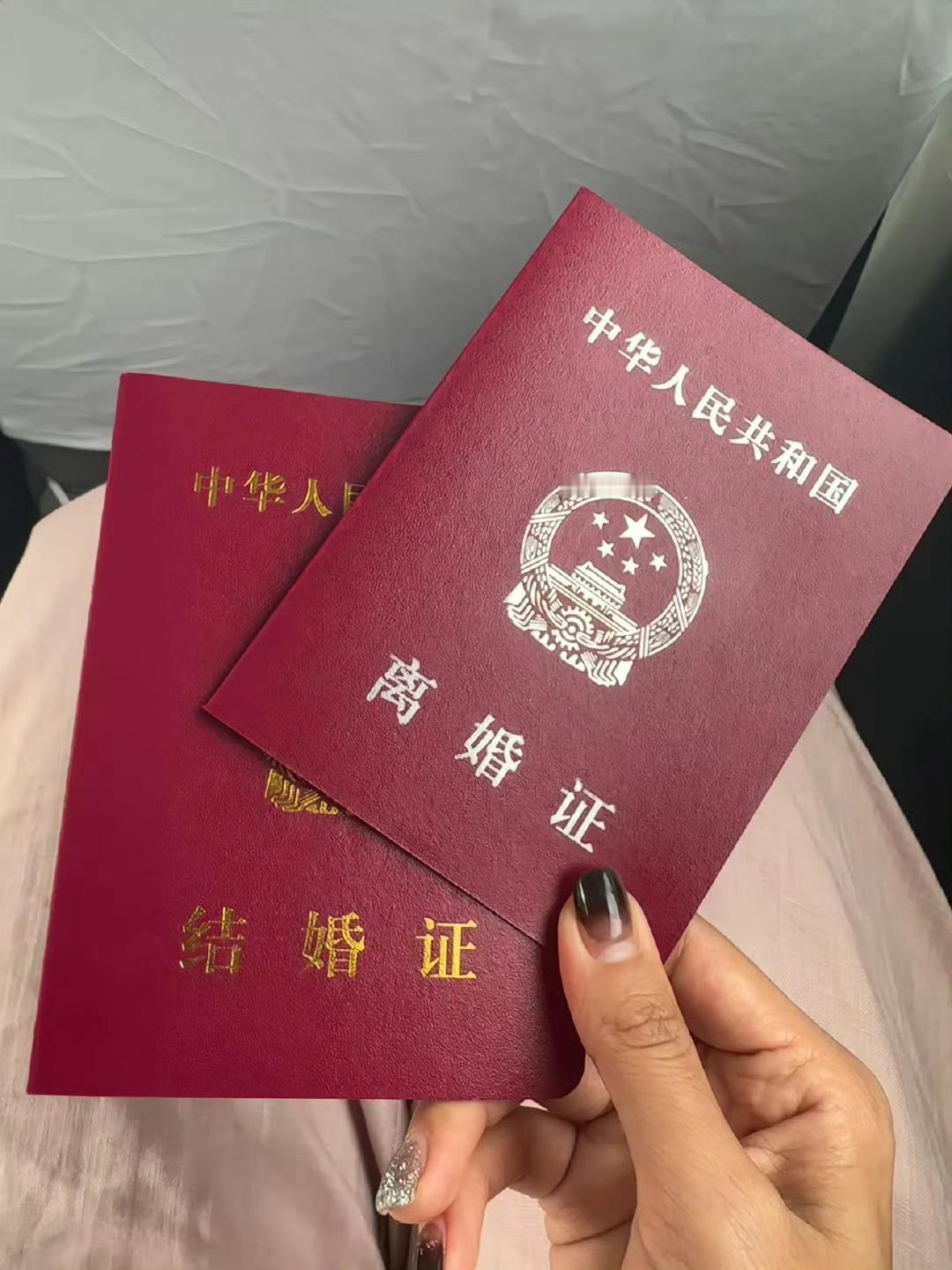 那些走向离婚的,不是因为没钱,不是因为丑,而是三观不合,没钱可以一起打拼,而跟不