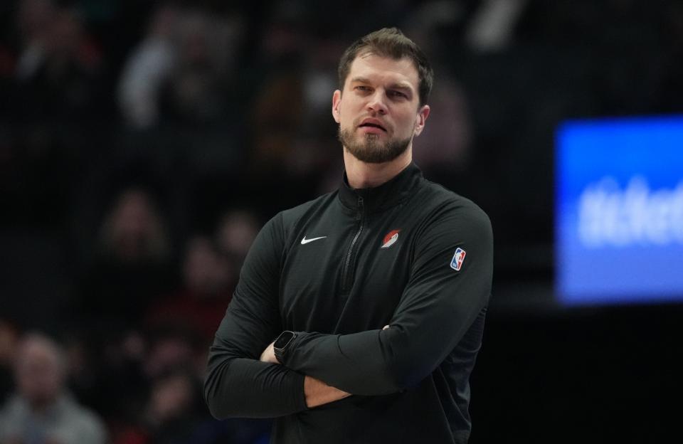 斯普利特公开中锋使用标准，除了传球杨瀚森都达不到要求，但却没什么好着急的。这可能