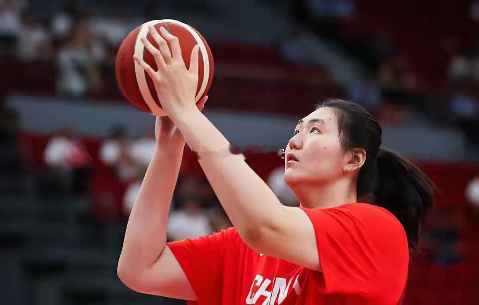 中国女篮6月18日晚上将和日本女篮热身赛，日本媒体对中国小巨人张子宇耿耿于怀，认