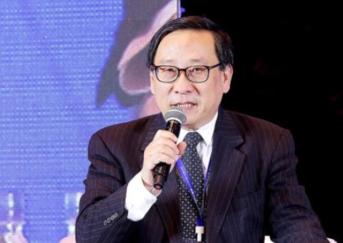 针对中国近期进行的潜射洲际导弹试验，中国学者高志凯作出了强硬回应：任何胆敢对中国