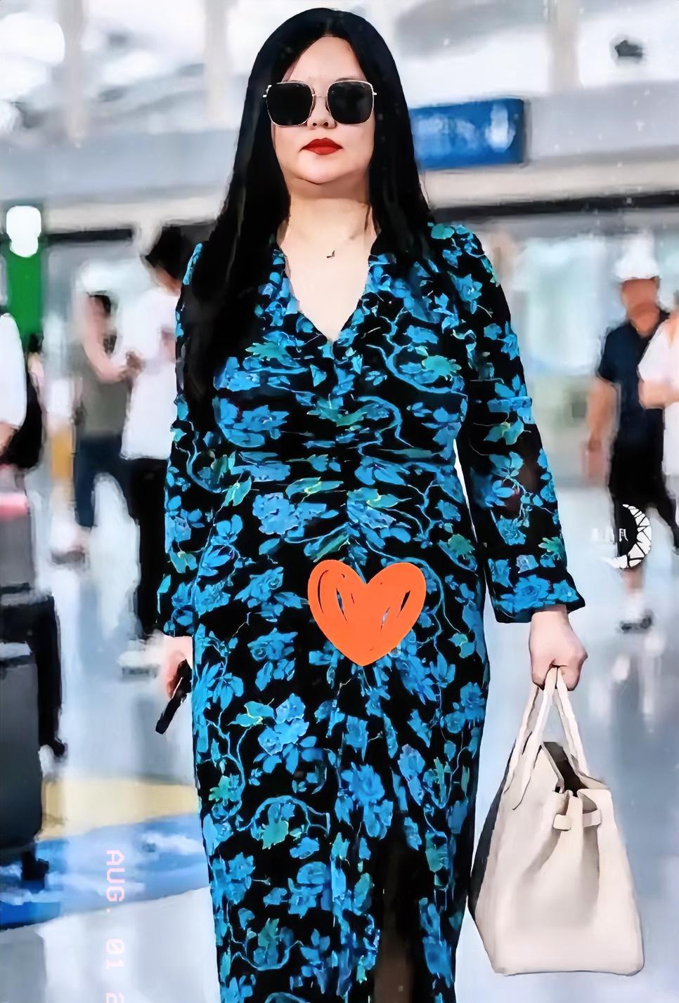李湘到底哪来的那么多钱啊？挣钱手段真的厉害！李湘当年就是个湖南卫视主持人，90