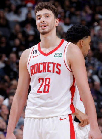 申京伤了可以说最后的不做交易的理由也没有了。现在火箭最大问题是控球组织混乱，且