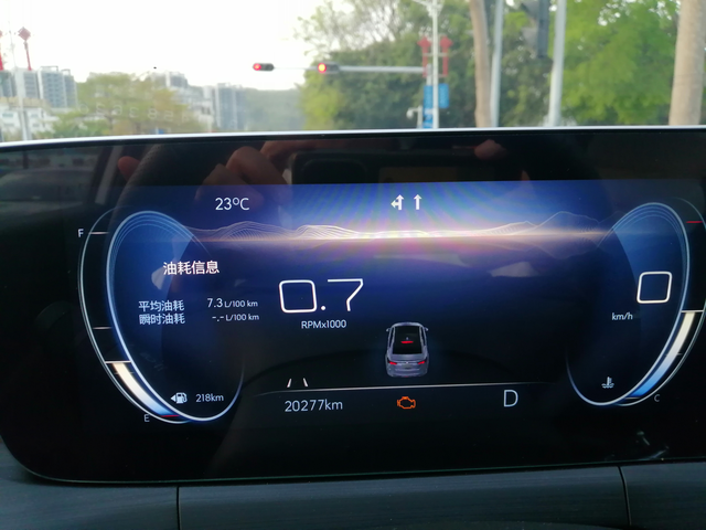 别克威朗PRO2023款亮故障灯灯了不到二年，2万公里左右，发动机故障灯灯了。