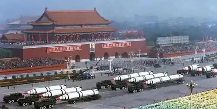 俄媒：西方对上海合作组织和中国阅兵感到无所适从！西方的经济和政治模式不如中国模