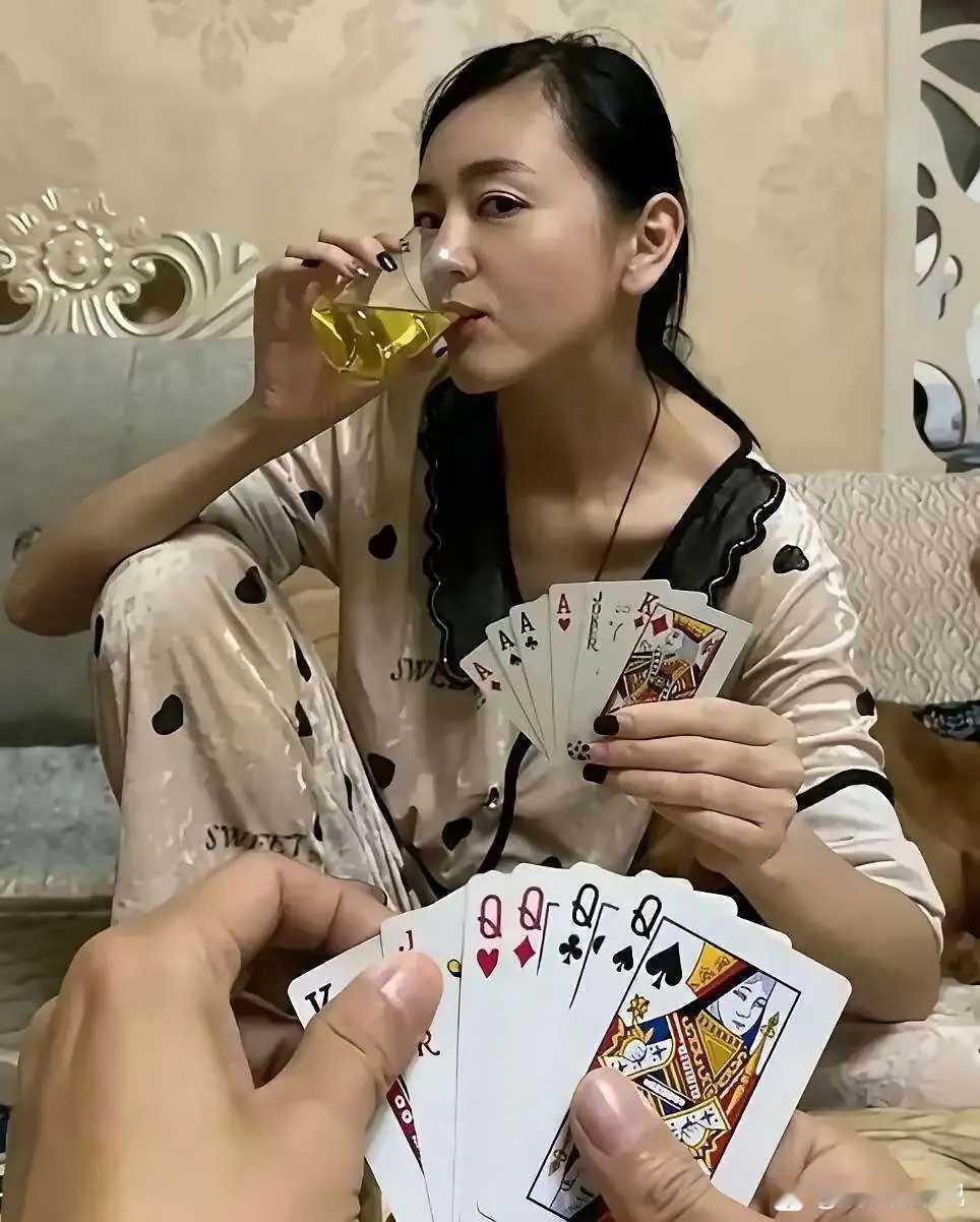 赢了就回主卧床上睡觉