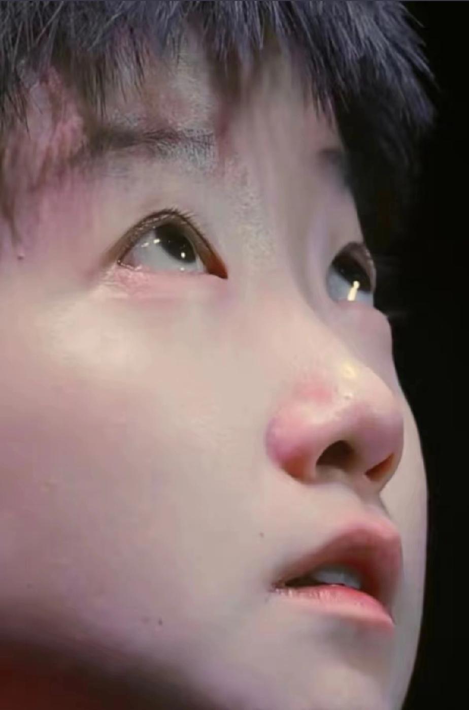 我的女孩，坚韧勇敢乐观豁达！永远的小太阳，她就是最耀眼，最明媚的！竞技体育输赢都