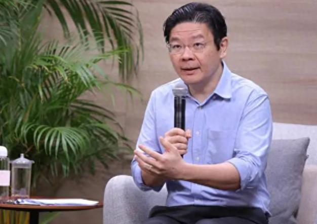 果不其然。 新加坡总理黄循财突然宣布了最新立场：日本是东南亚最受信赖的大国，