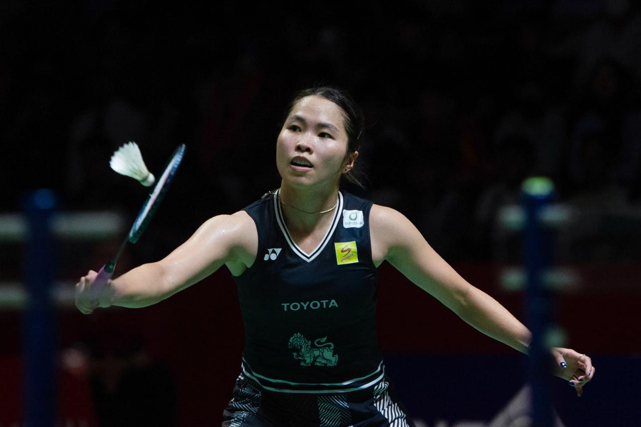 2025日本羽毛球大师赛女单半决赛赛况：玛丽丝卡和因达农晋级决赛北京时间11