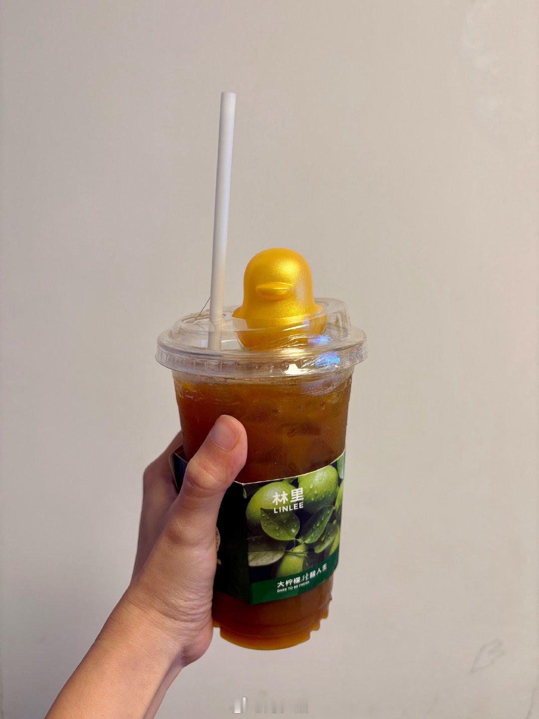 🍋🍵奶茶爱好者日常点奶茶最适合夏天的肯定是柠檬茶柠檬茶柠檬茶，推荐三分糖