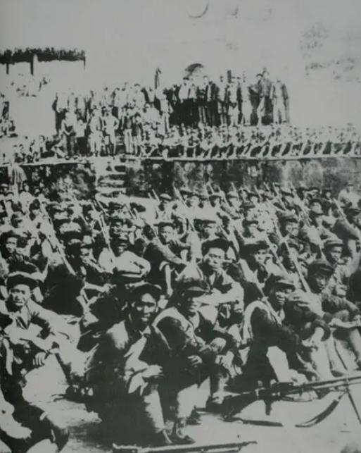 两大红军会师，四位将领高调支持张国焘，毛主席后来如何对他们？“1955年9月，