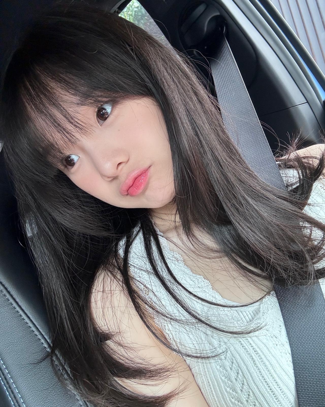 看镜头笨蛋美女甜也是妹随拍
