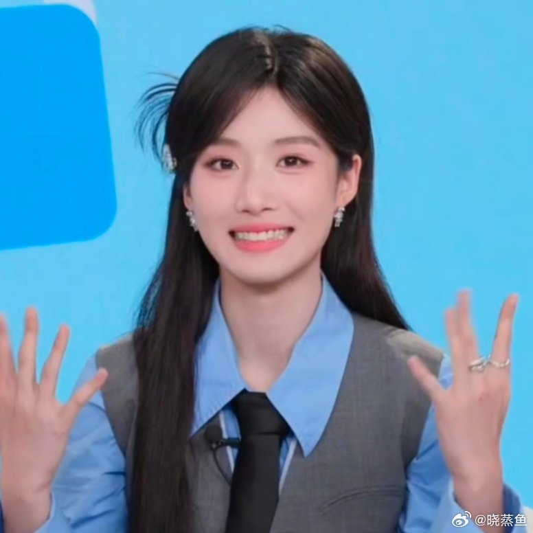 #卢昱晓#学姐你好萌!​