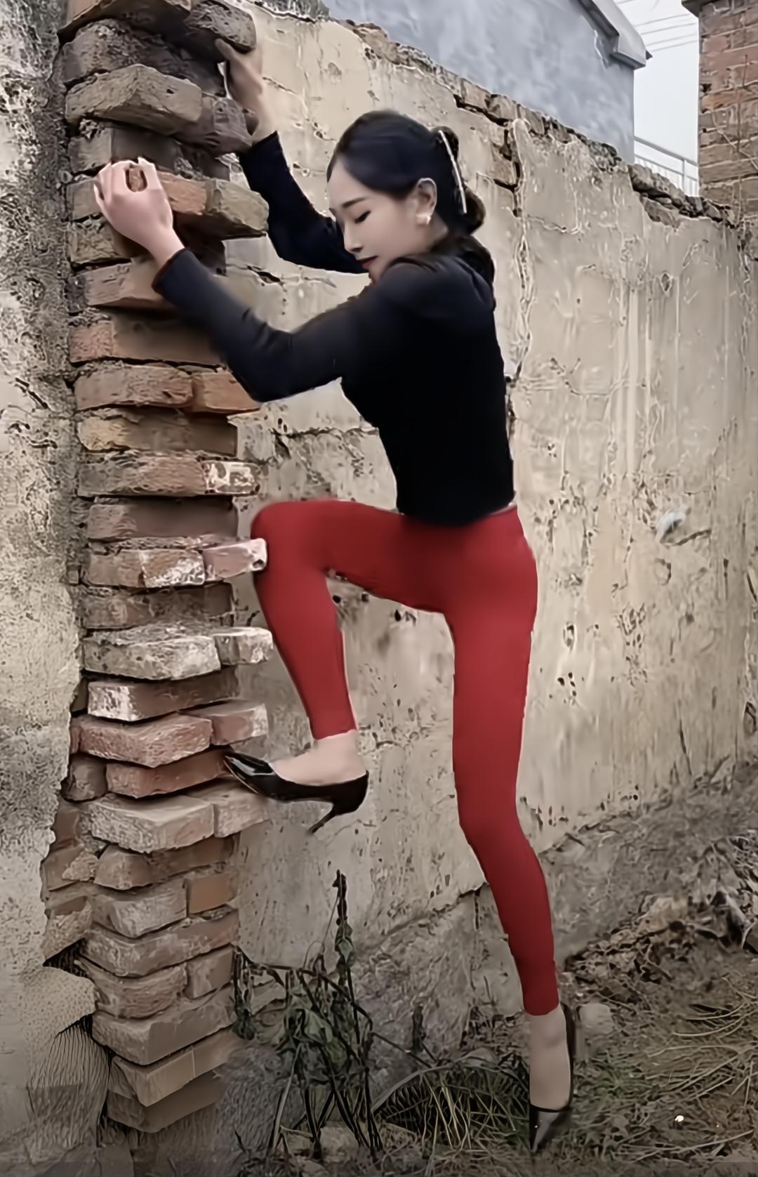 随手拍的最美丽的照片三天不打上房揭瓦！说得是不是她呢！？