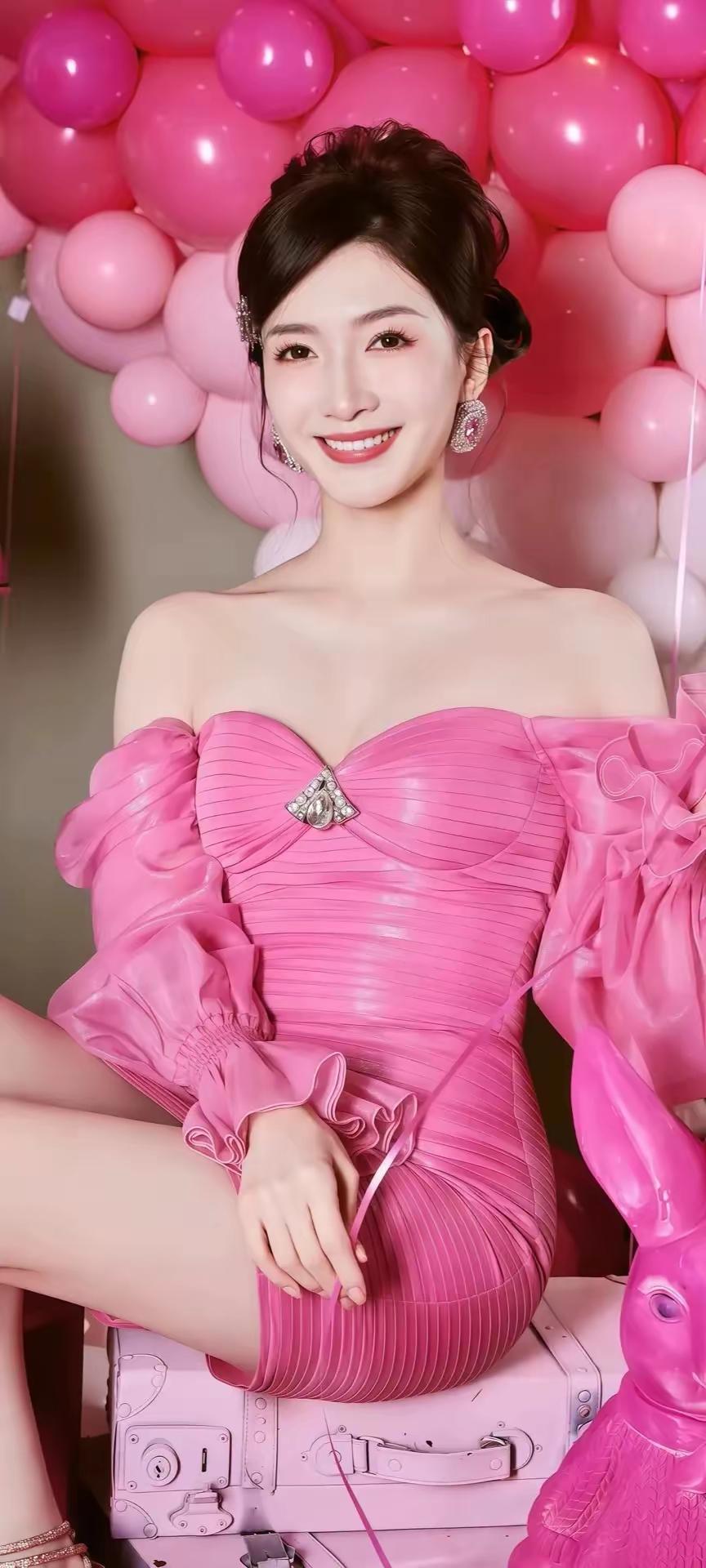 江疏影身姿曼妙，气质独特江疏影，1986年9月1日出生于上海，毕业于英国东英