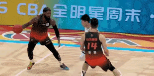 八连胜！山东高速男篮战胜宁波男篮，鲍威尔表现出色。1月15日，CBA常规赛山东高