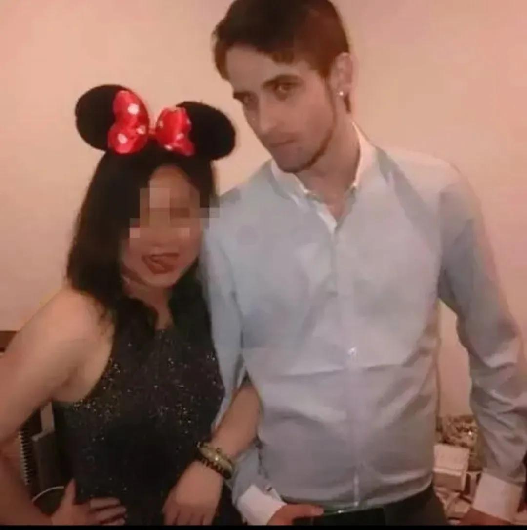 刚刷到牢A爆料那个海外女留学生的“三通一达”，真是把人的三