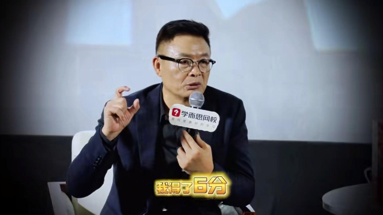 没人天生就擅长什么，只有积累足够的知识储备才能写出好的文章，阅读很重要，保持一天