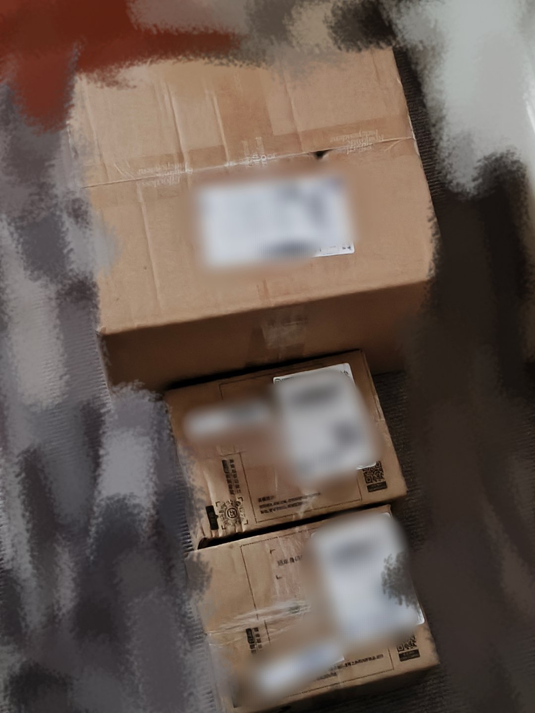 鱼室的礼物和酵色一起到了这也太麻溜了[捂眼睛]​​​
