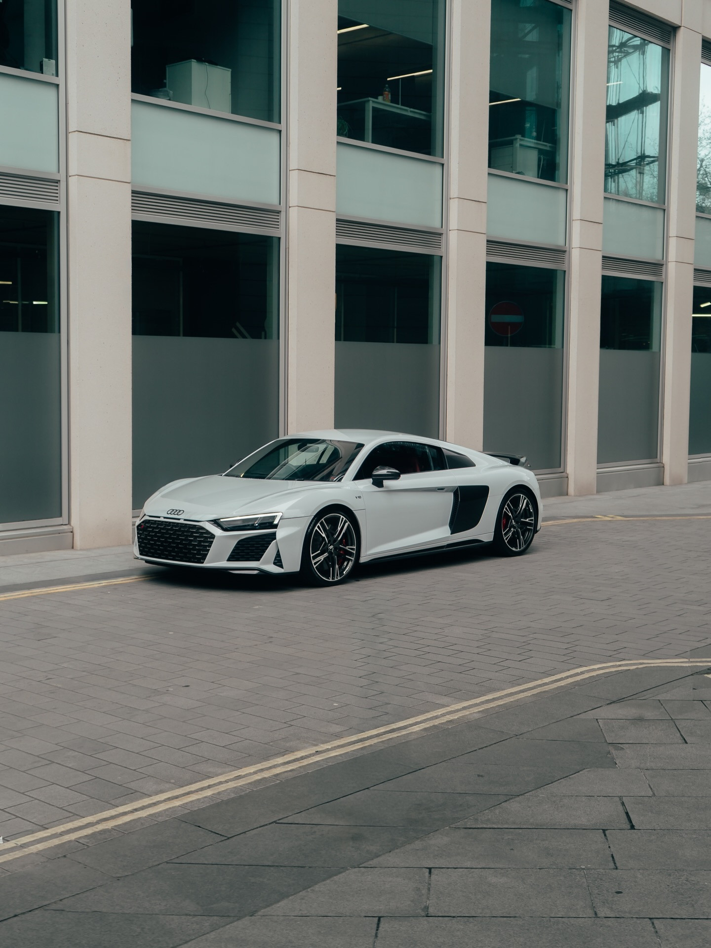 早上好～奥迪闫闯说车奥迪R8V10Performance