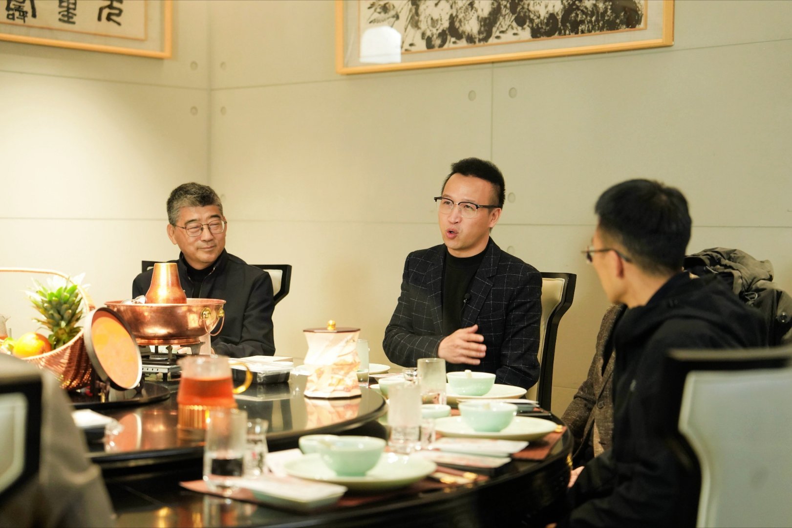 闽商过年返乡尊有排面跨越山海，只为团圆。周智琛与尊界S800一同踏上650公里