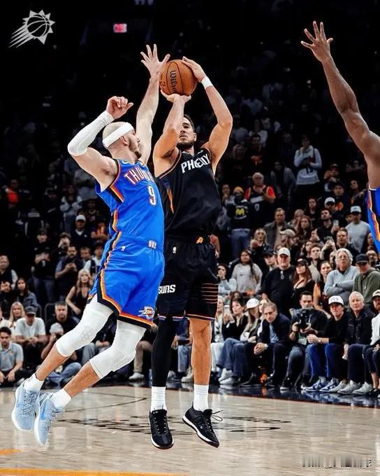 格林回来适几场之后，太阳会不会真起飞！看了狄龙比赛，只是个纯3d，进攻根本没