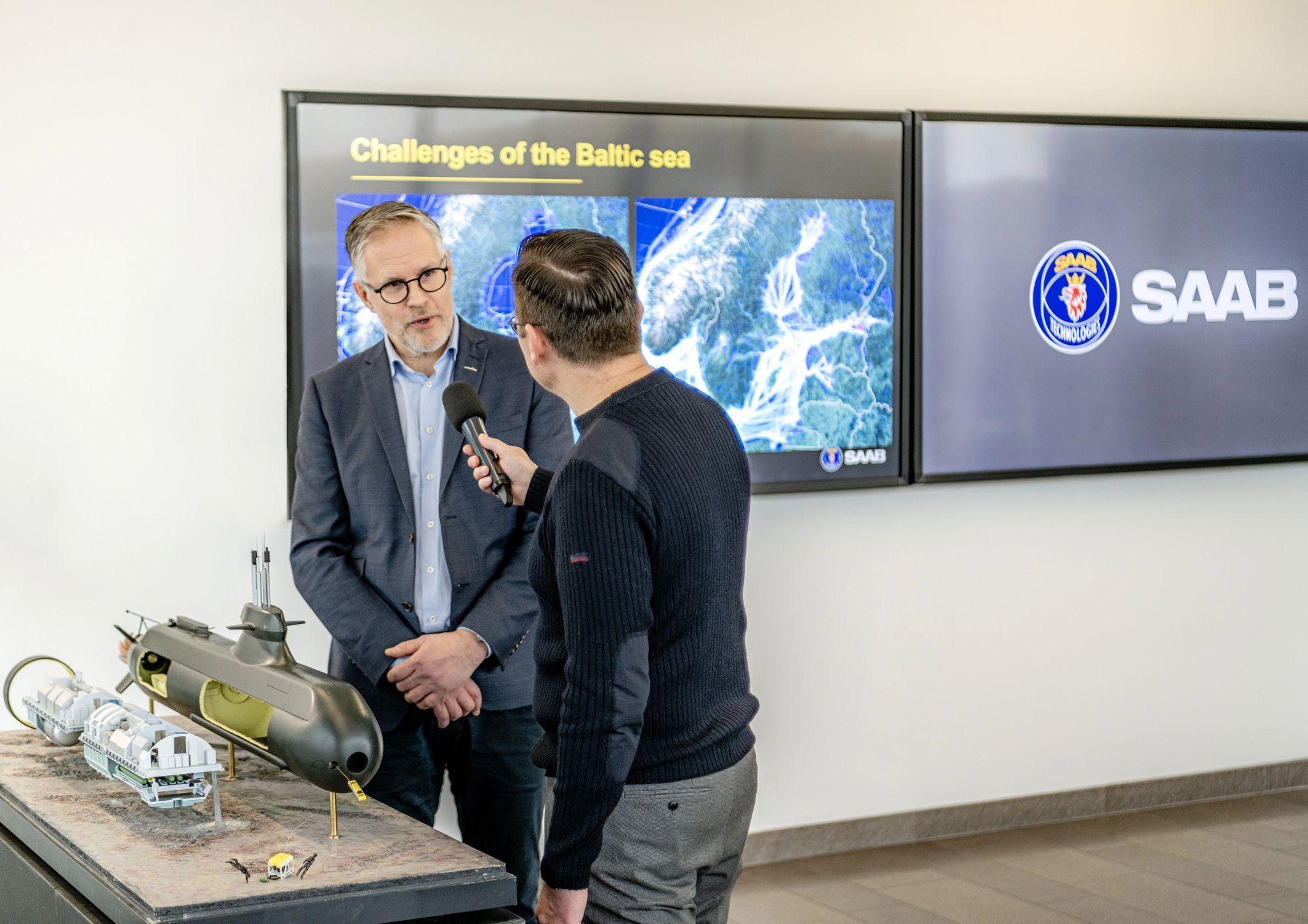 NavalNews参观了位于瑞典卡尔斯克鲁纳的萨博科库姆公司。萨博展示了A26
