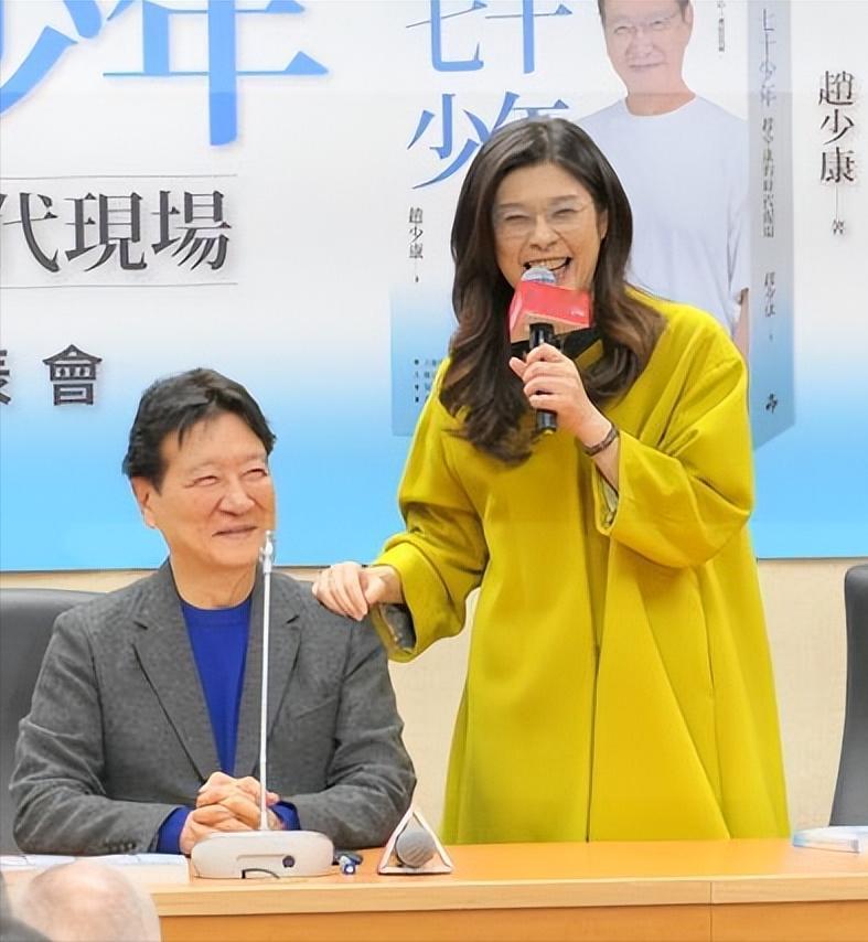 郑丽文：仅一次对赵少康生气　他不选国民党主席国民党战斗蓝发起人赵少康今天举办新