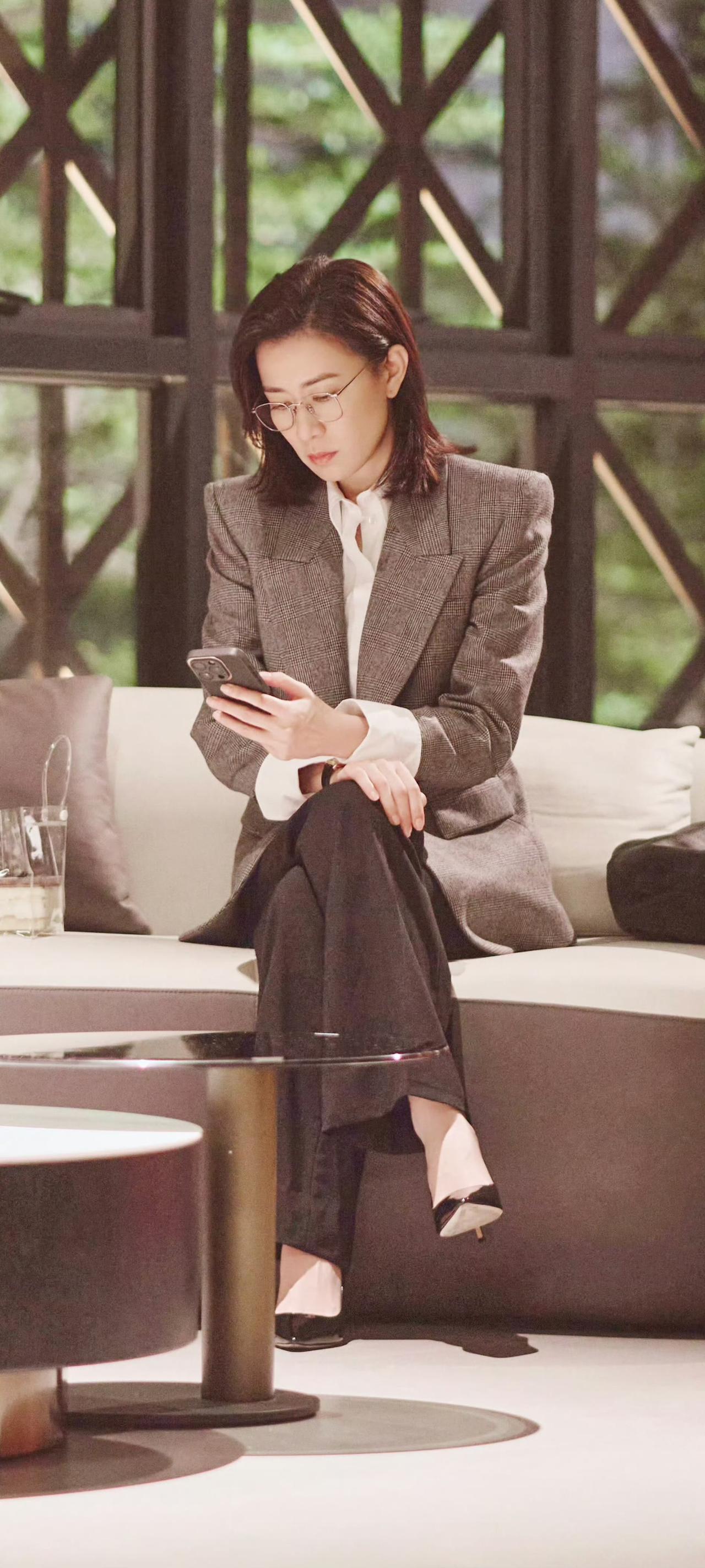 佘诗曼是女王，是女神~