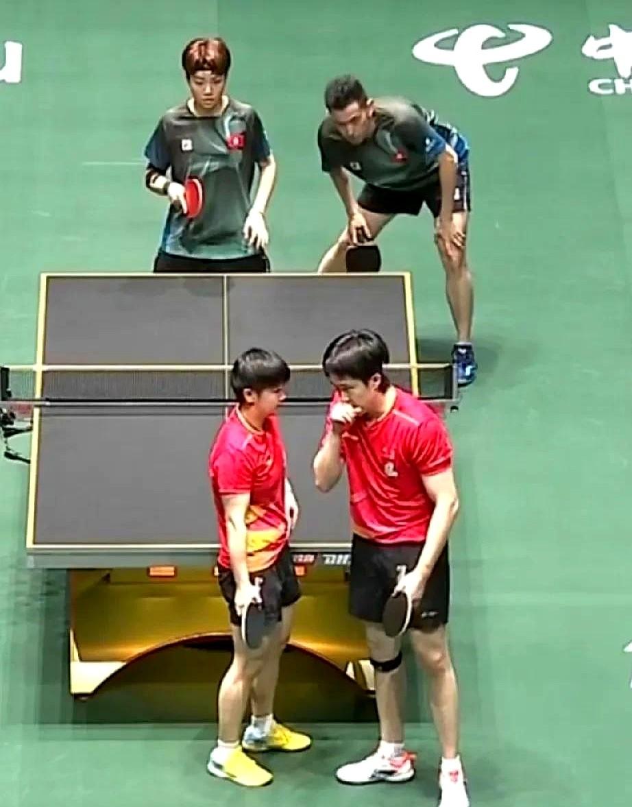 杜姐:又整这死出[doge]这招就是和王楚钦的场上密谋。杜凯琹和搭档被他俩层出不